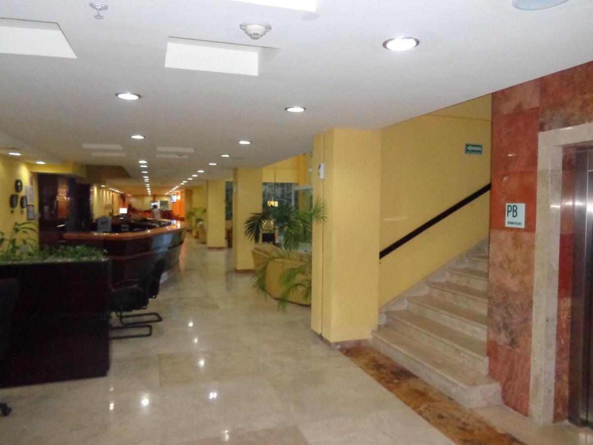 Hipico Inn Hotel Poza Rica Exterior photo